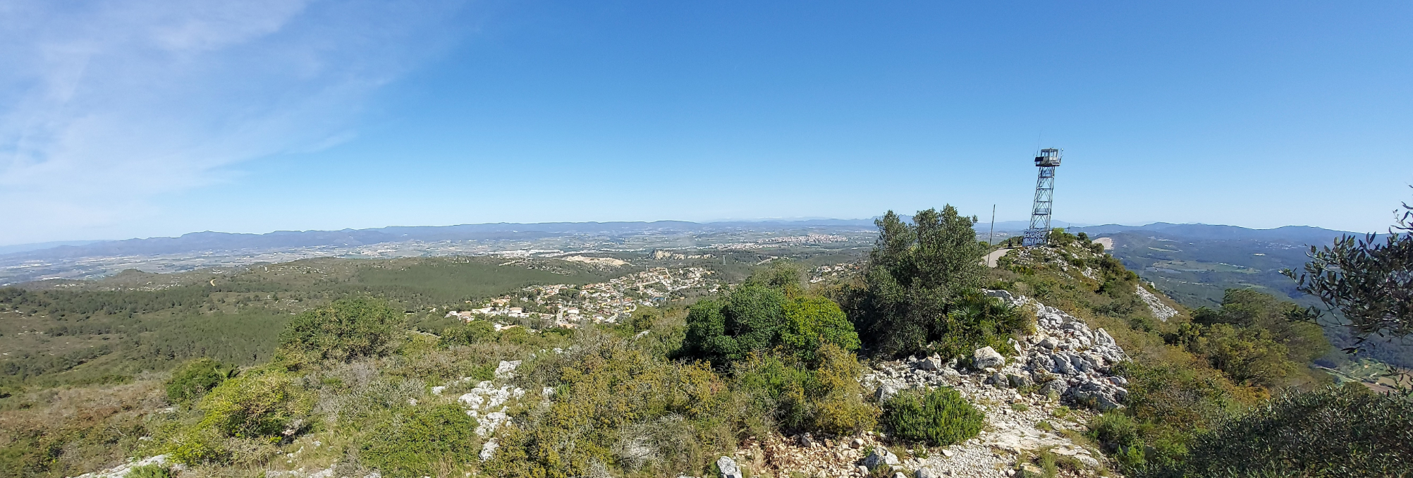 Travessa dels Monjos a Vilanova i la Geltrú pel Puig d'Àliga (100 Cims) i el Camí Ramader de Marina