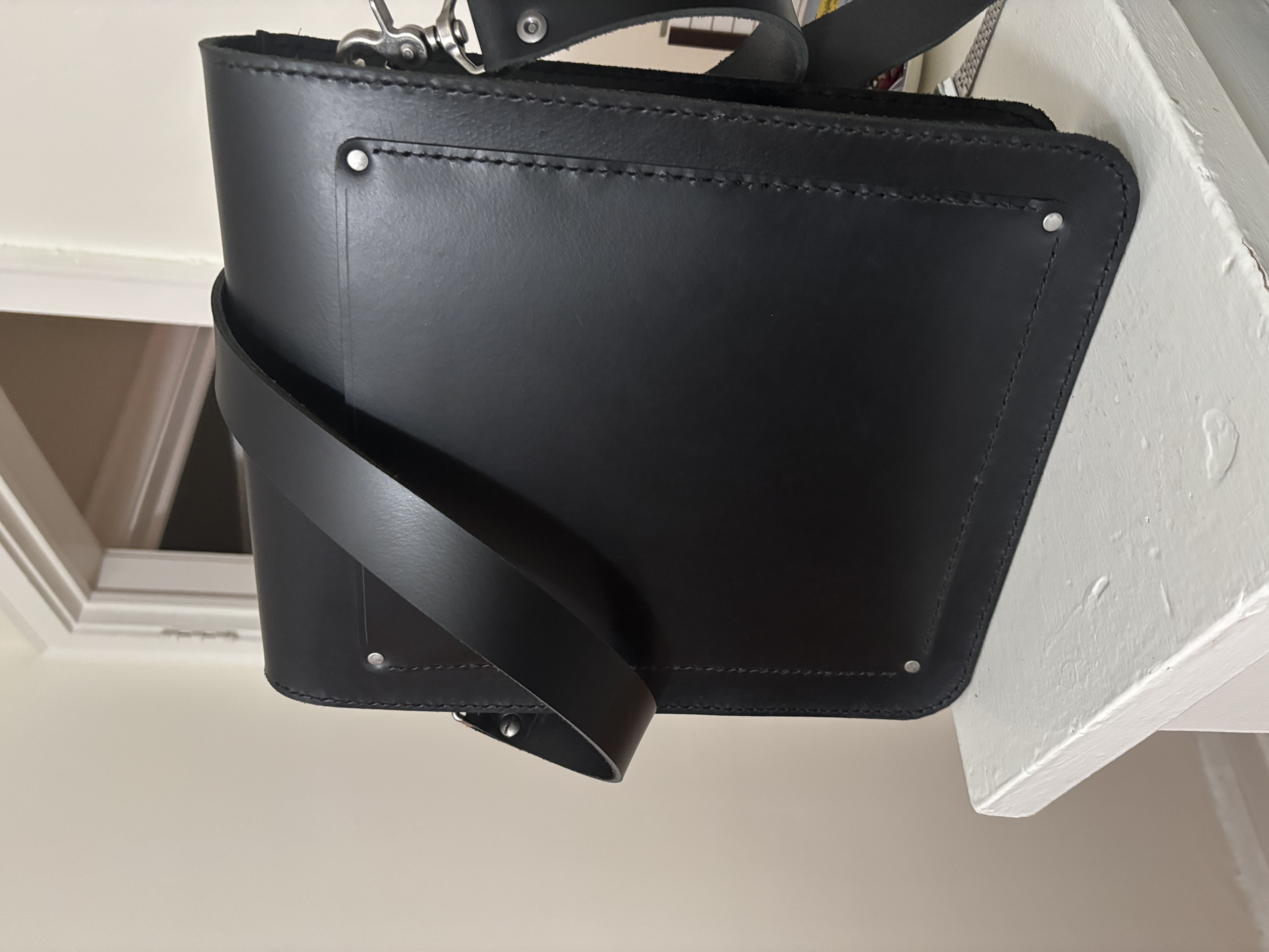 Vertical Messenger 2