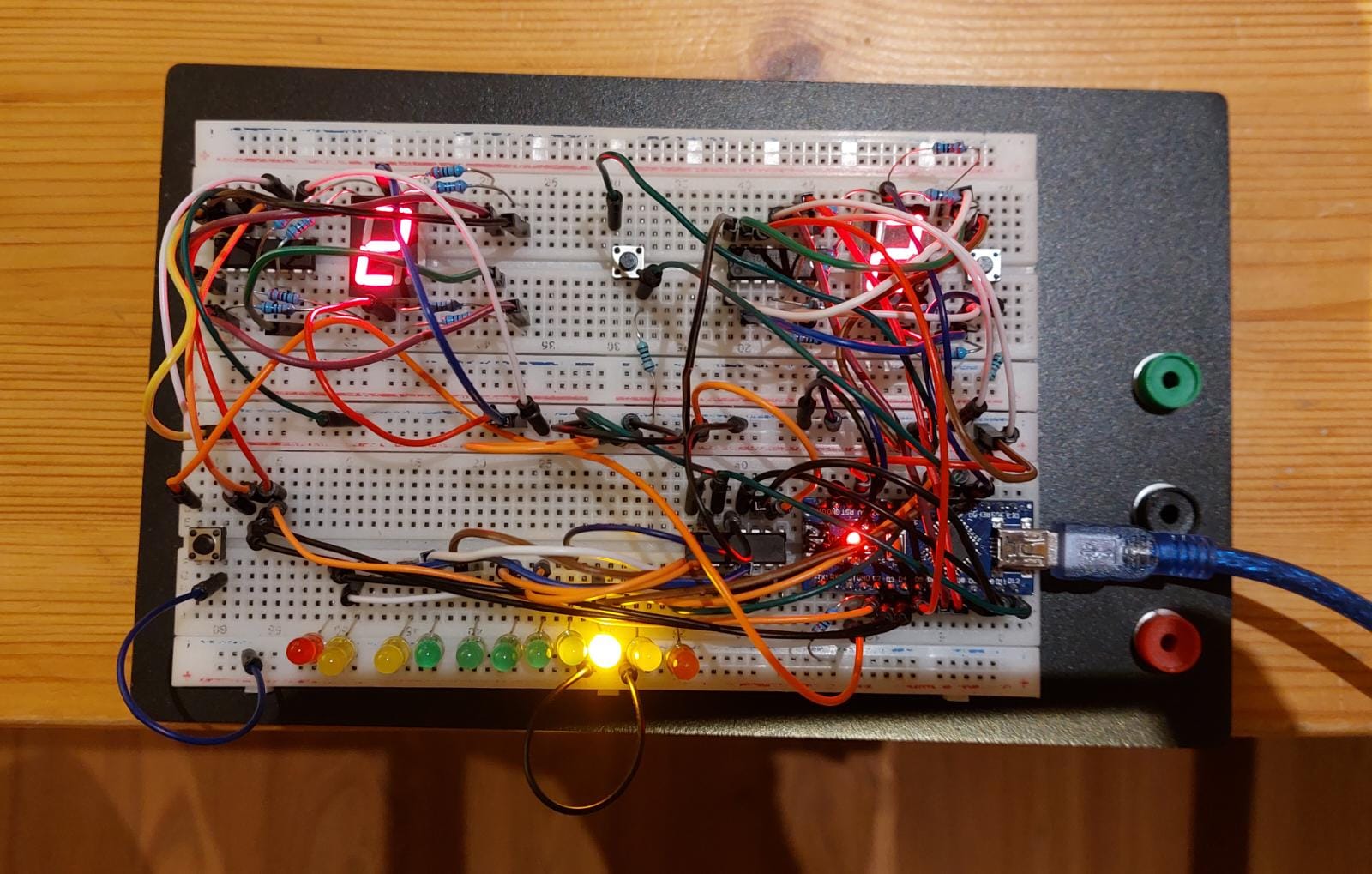 Messy breadboard realisation