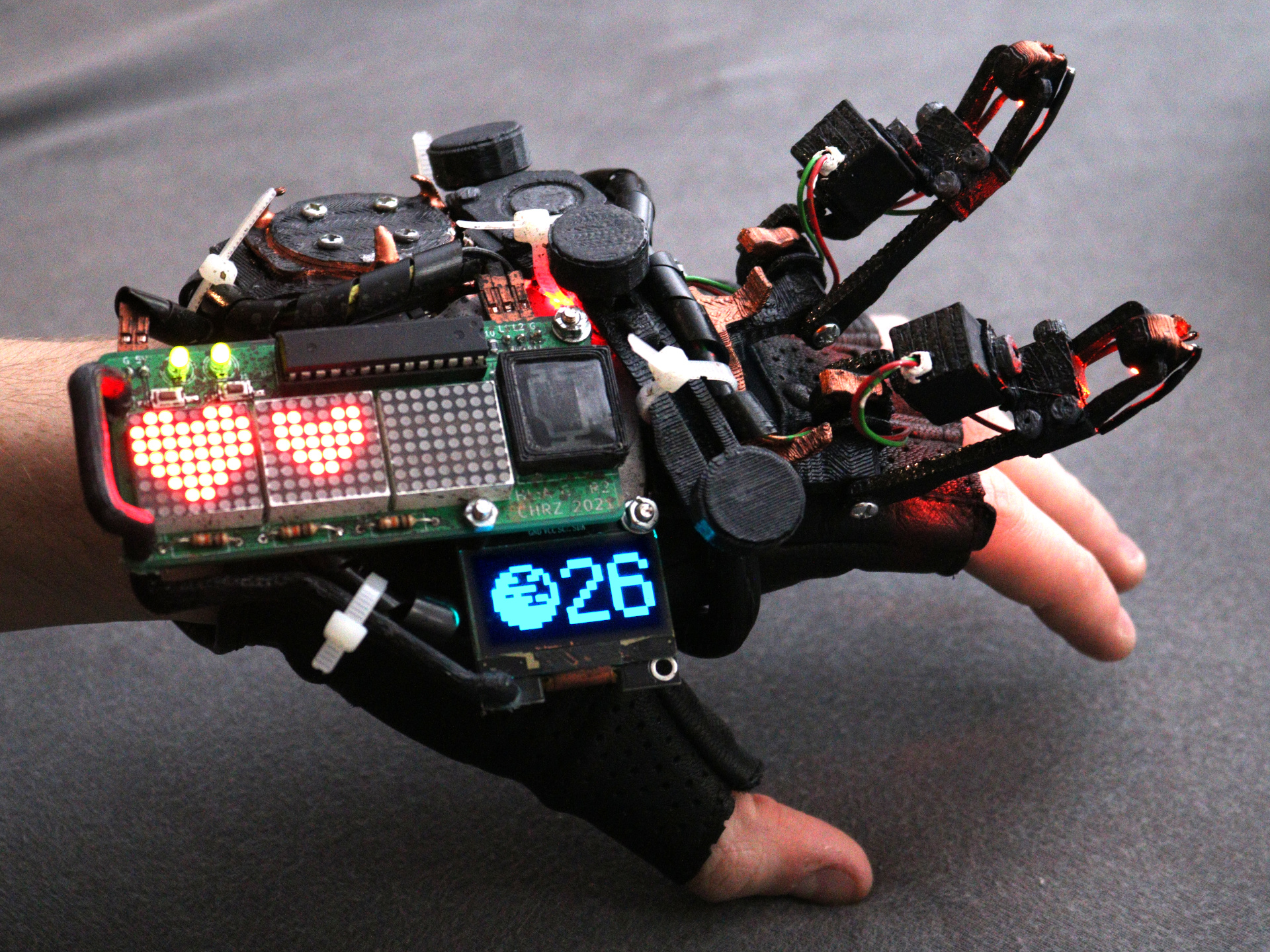 Hl alyx glove, from the project README