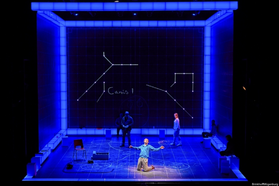  REVIEW | The Curious Incident Of The Dog In The Night-Time, Milton Keynes Theatre width=
