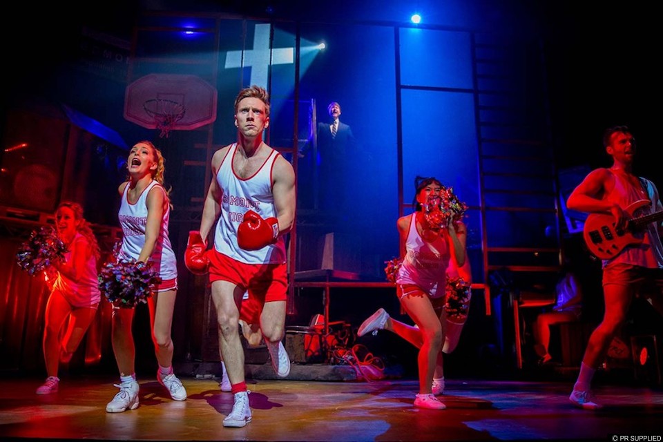 THEATRE REVIEW | Footloose, Peacock Theatre London