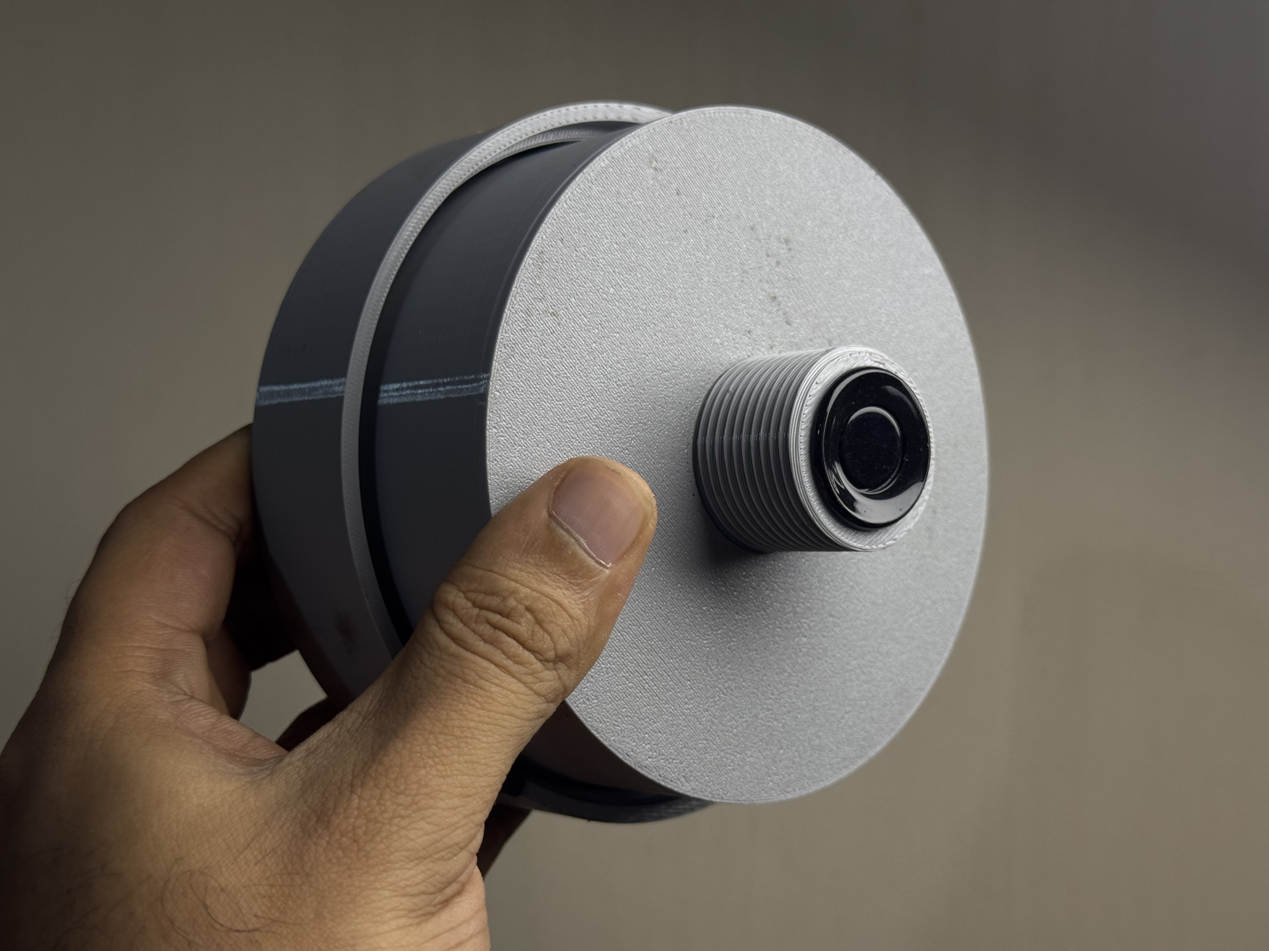 Sensor mount on tank lid