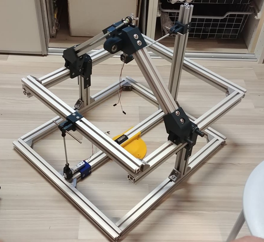 Base with strain gauges