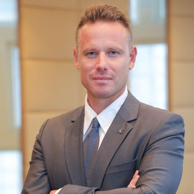 Dr. Tiran Rothman