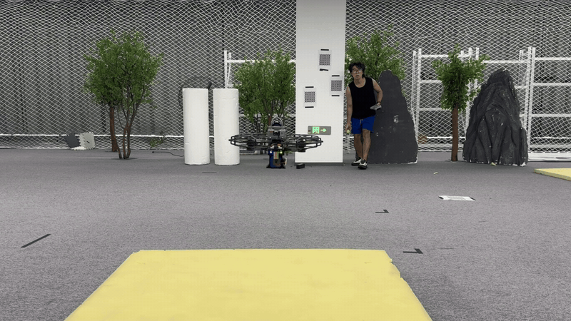 The quadrotor dodges a thrown tennis ball