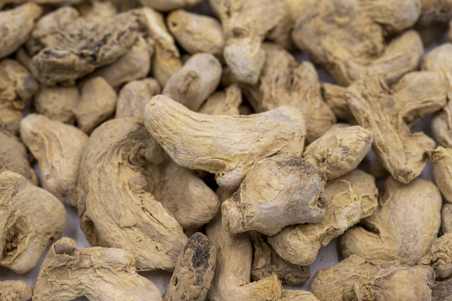 Dried Ginger - Vahin Global Exports