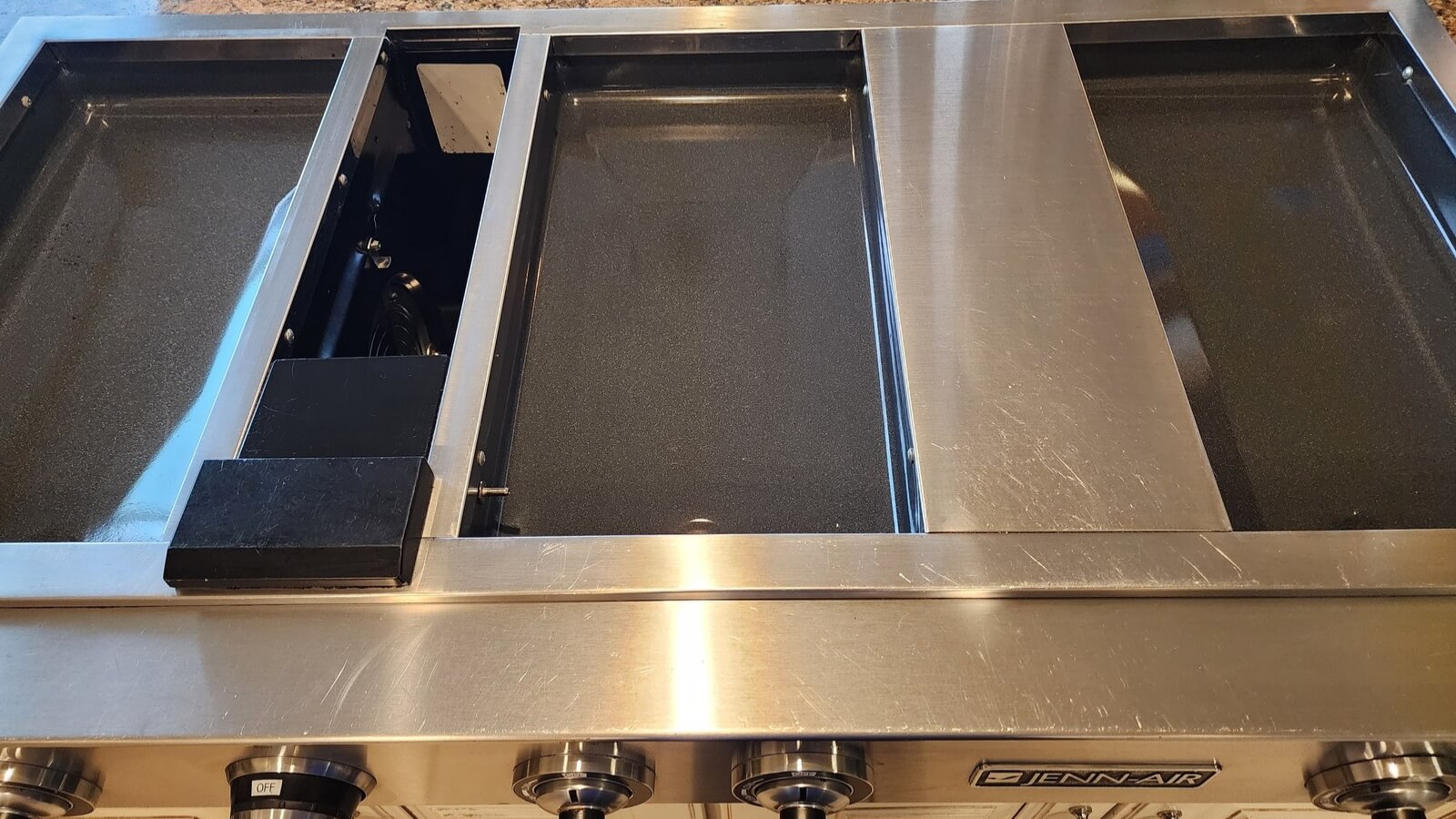 After stovetop deep cleaning - detailed cleaning service