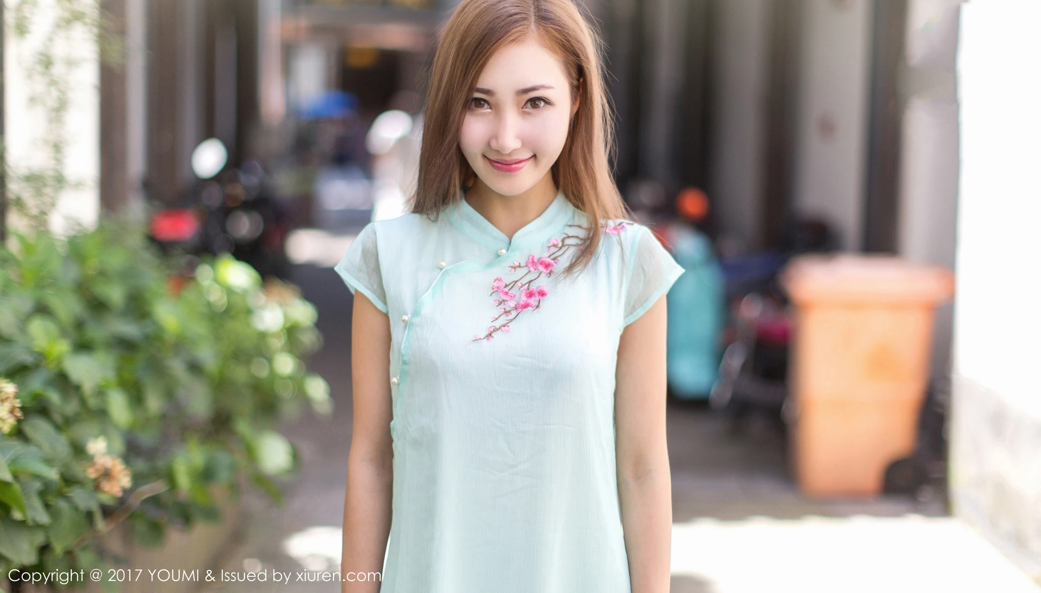 YouMi尤蜜荟 Vol.005_尤物嫩模Yumi尤美居家私房内衣系列+户外小清新性感写真46P - 2