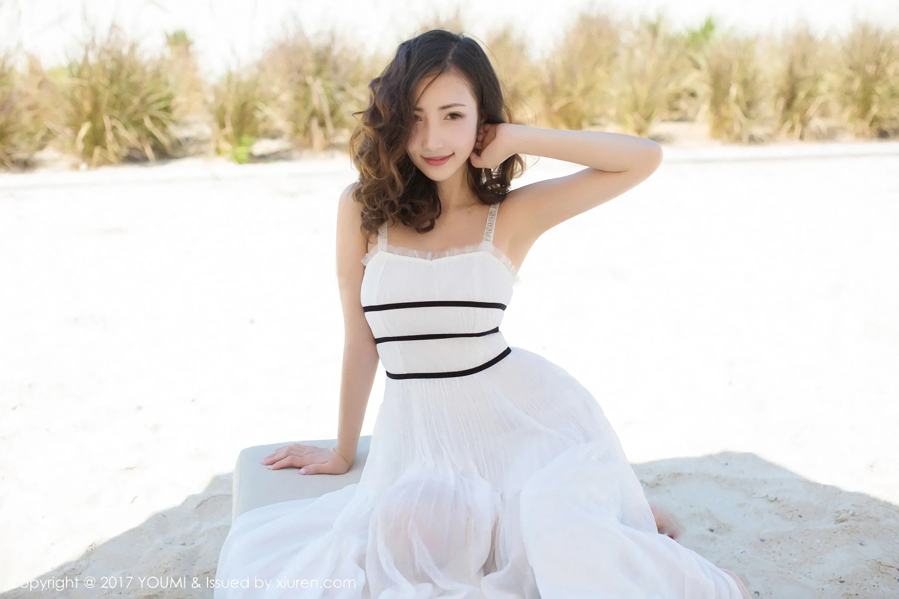 YouMi尤蜜荟 Vol.078_女神Yumi-尤美迪拜旅拍白色比基尼秀完美身材性感写真44P - 1