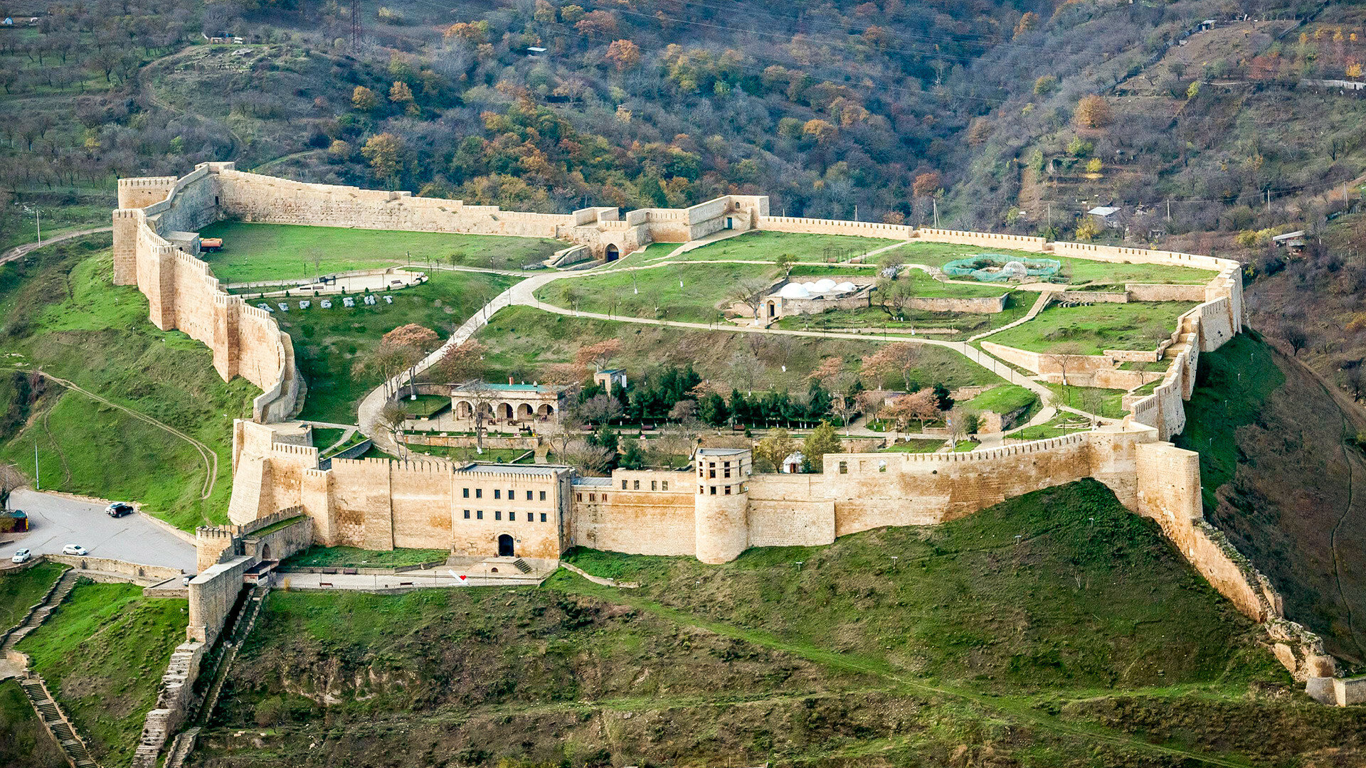 Крепость осенью