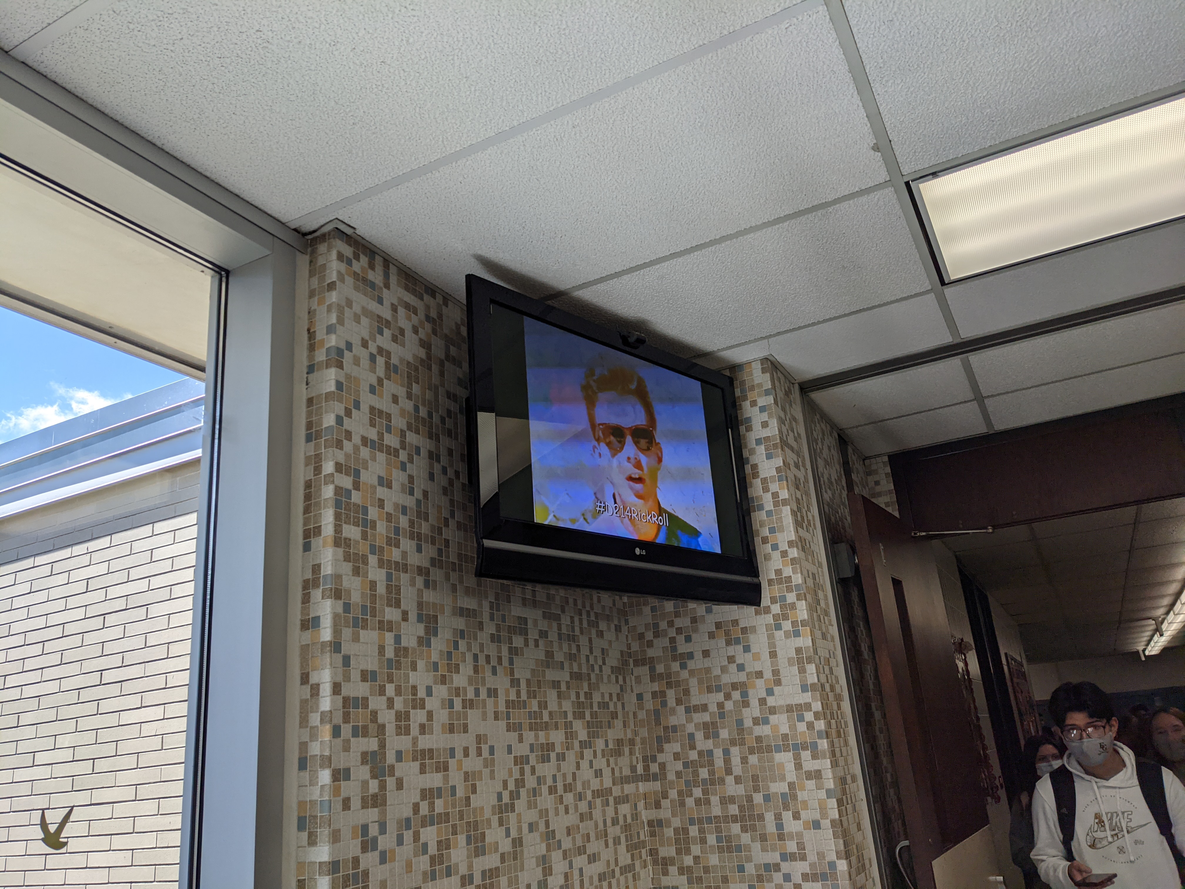 How to Rickroll Your Zoom Meeting