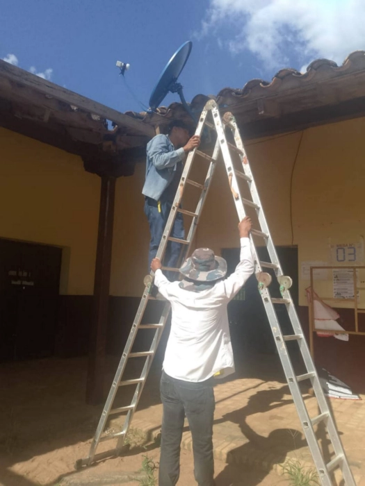 Revolución Digital en las Aulas: Gobierno Municipal de San Miguel instala kits tecnológicos satelitales en Unidades Educativas