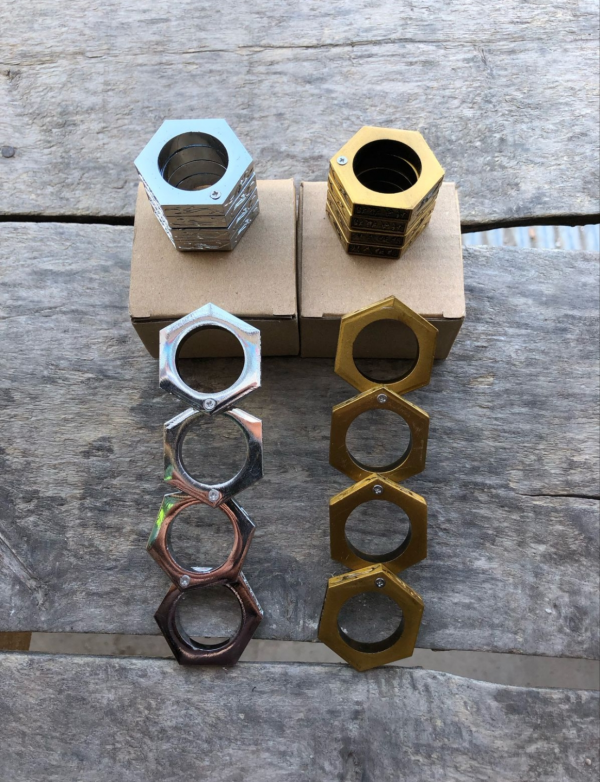 4X حلقات للدفاع عن النفس للأصابع أداة نجاة للطوارئ