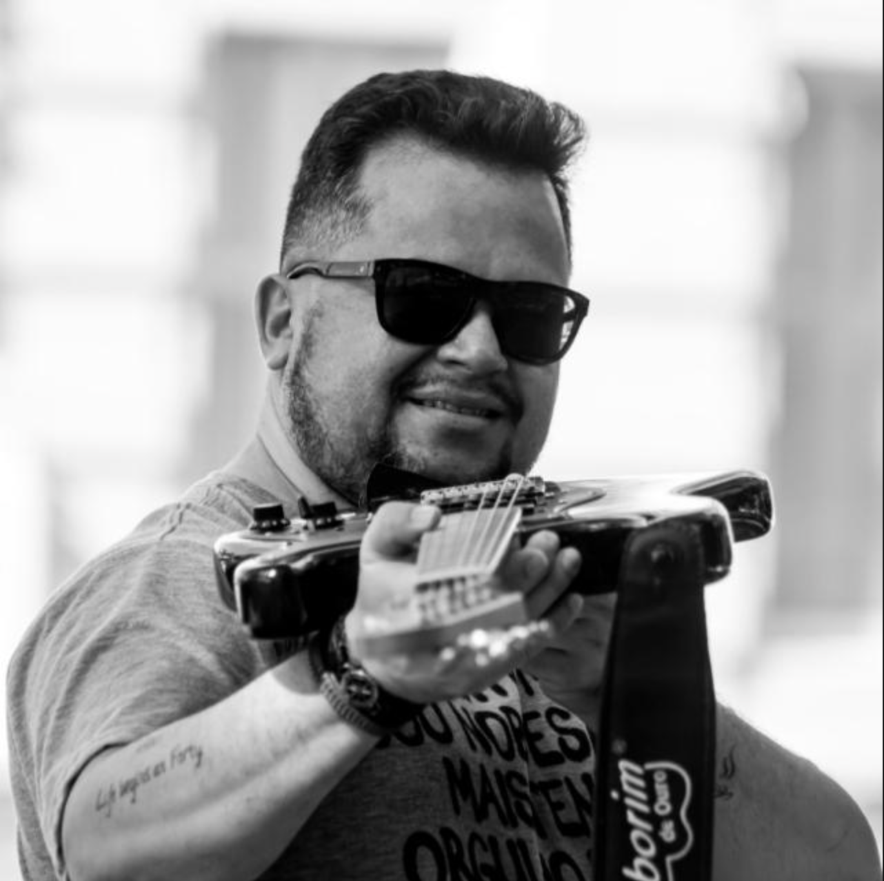 Beto na guitarra