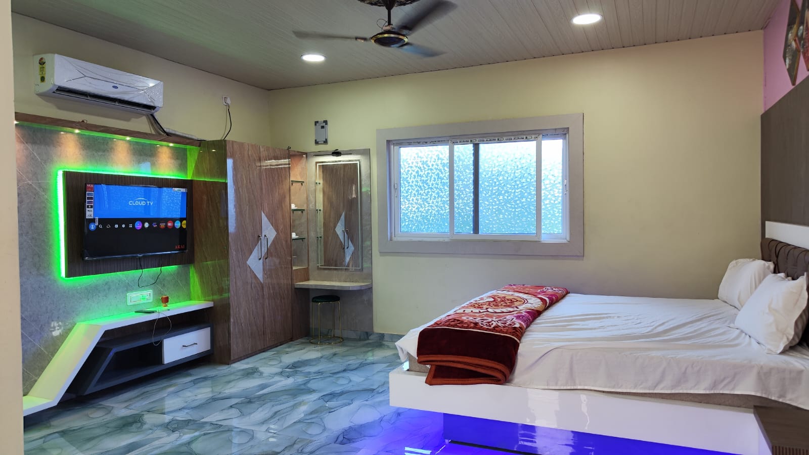 Shree Jagannath Resort slide