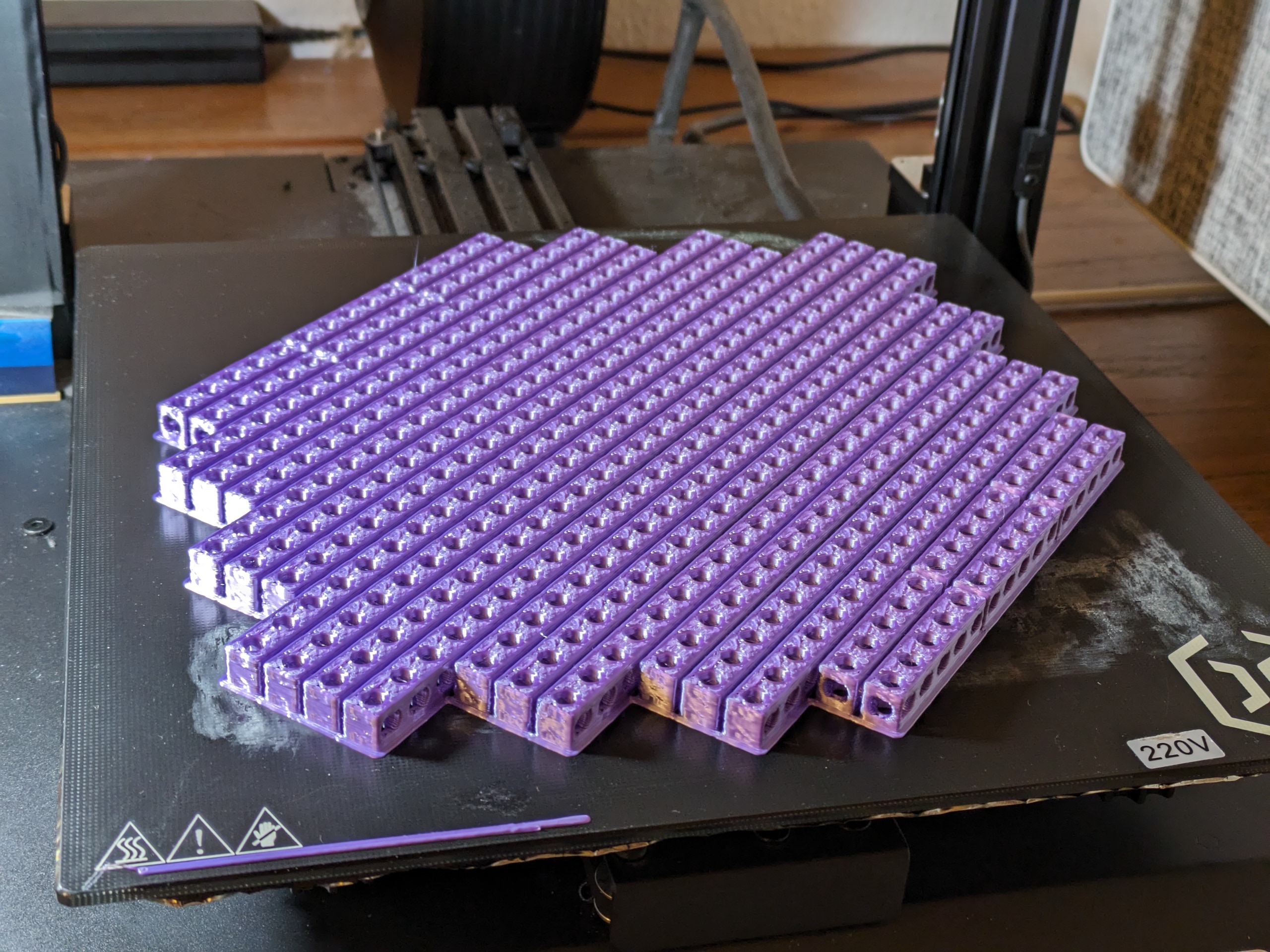 Mini Metric Gridbeam filling a 3D printer's bed