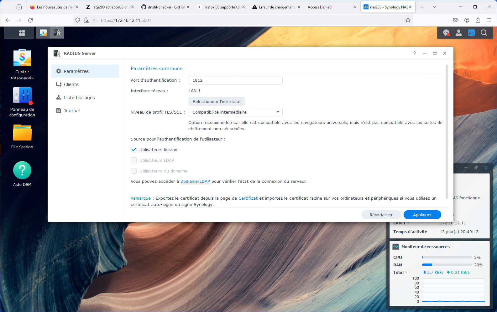https://raw.githubusercontent.com/algues111/docs-cfc/main/docs/source/images/M233/wifi/radius-home.png
