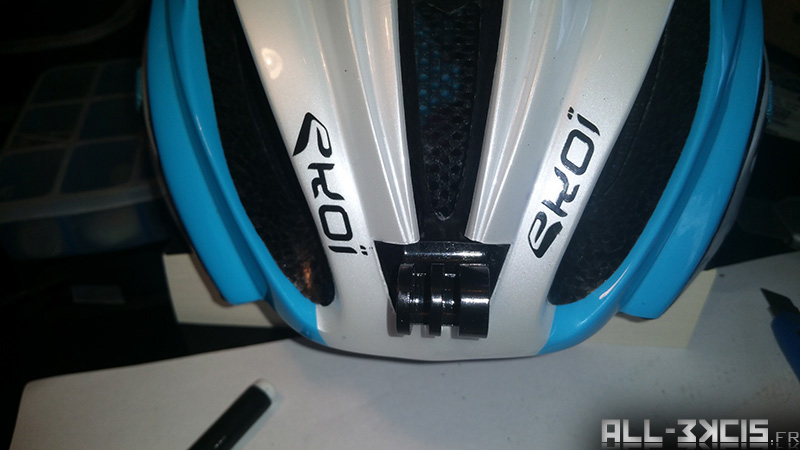 Fixer une caméra sportive sur un casque de vélo - étape 3 - Découpe du casque