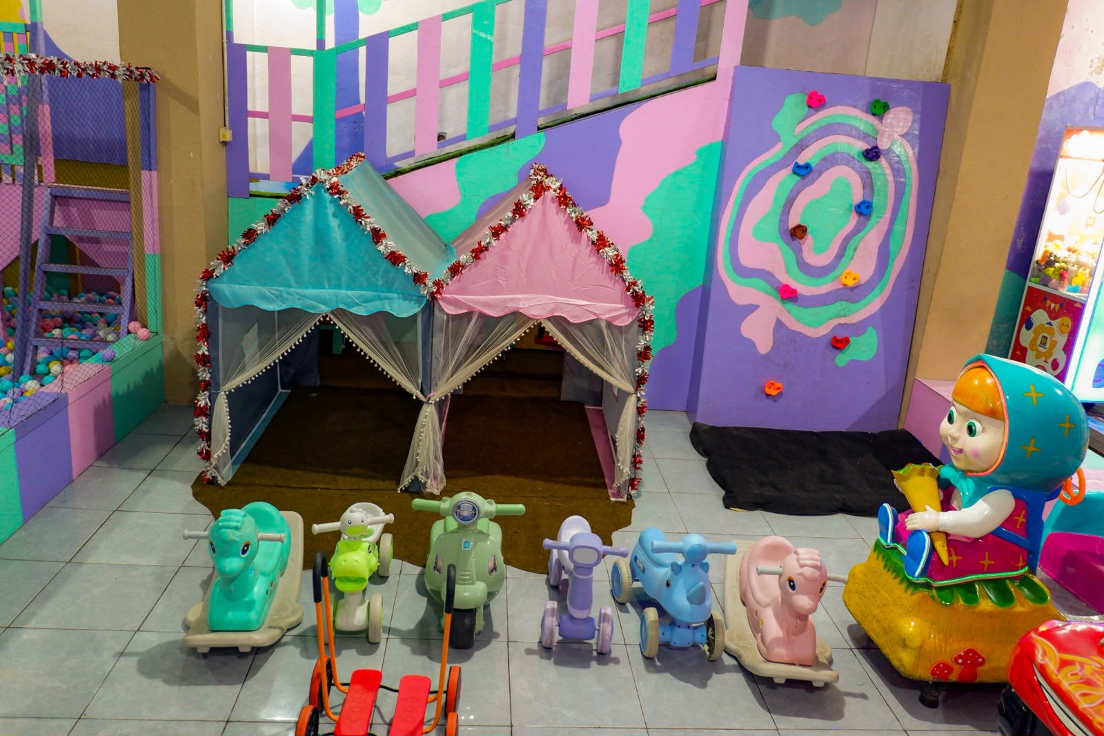 Suasana Maudy Playground 4