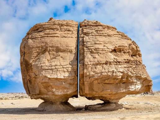 Al Naslaa rock formation near Tayma, Saudi Arabia
