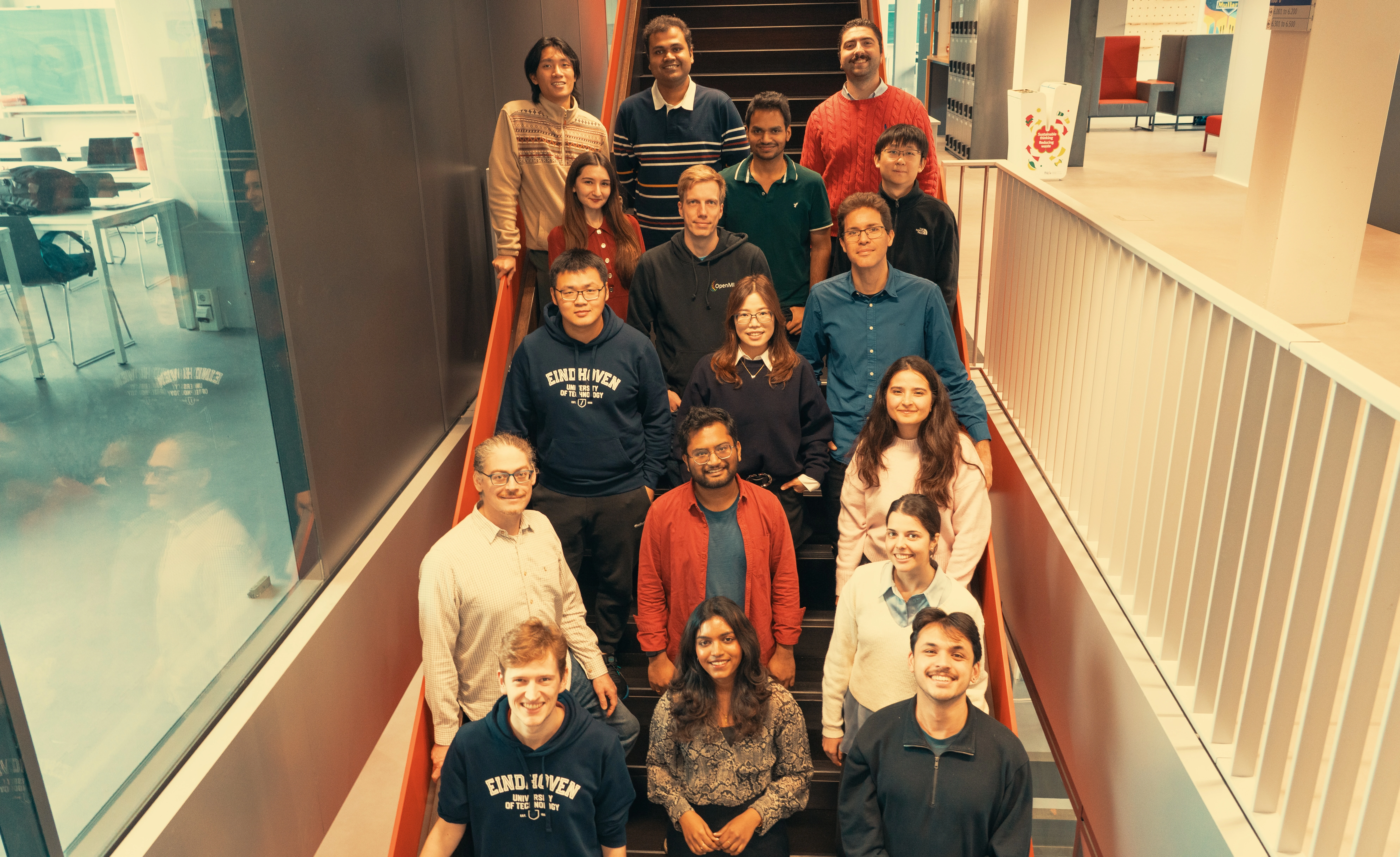 Picture with members of OpenML-Labs. Top to botton, Left to right: Jiarong, Shawon, Onur, Diana, Thilina, Quinren, Pieter, Joaquin, Jie, Fangqin, Matthew, Subhaditya, Ceren, Anna, Fabian, Shreya, Dalton