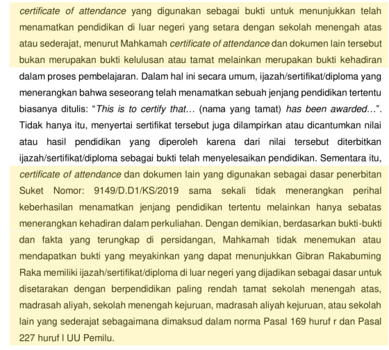 Pertimbangan Mahkamah pada halaman 373, sebagai lanjutan dari halaman 372. Mahkamah membedakan certificate of attendance dan dokumen hasil belajar dari ijazah, sertifikat, atau diploma sebagai bukti tamat.
