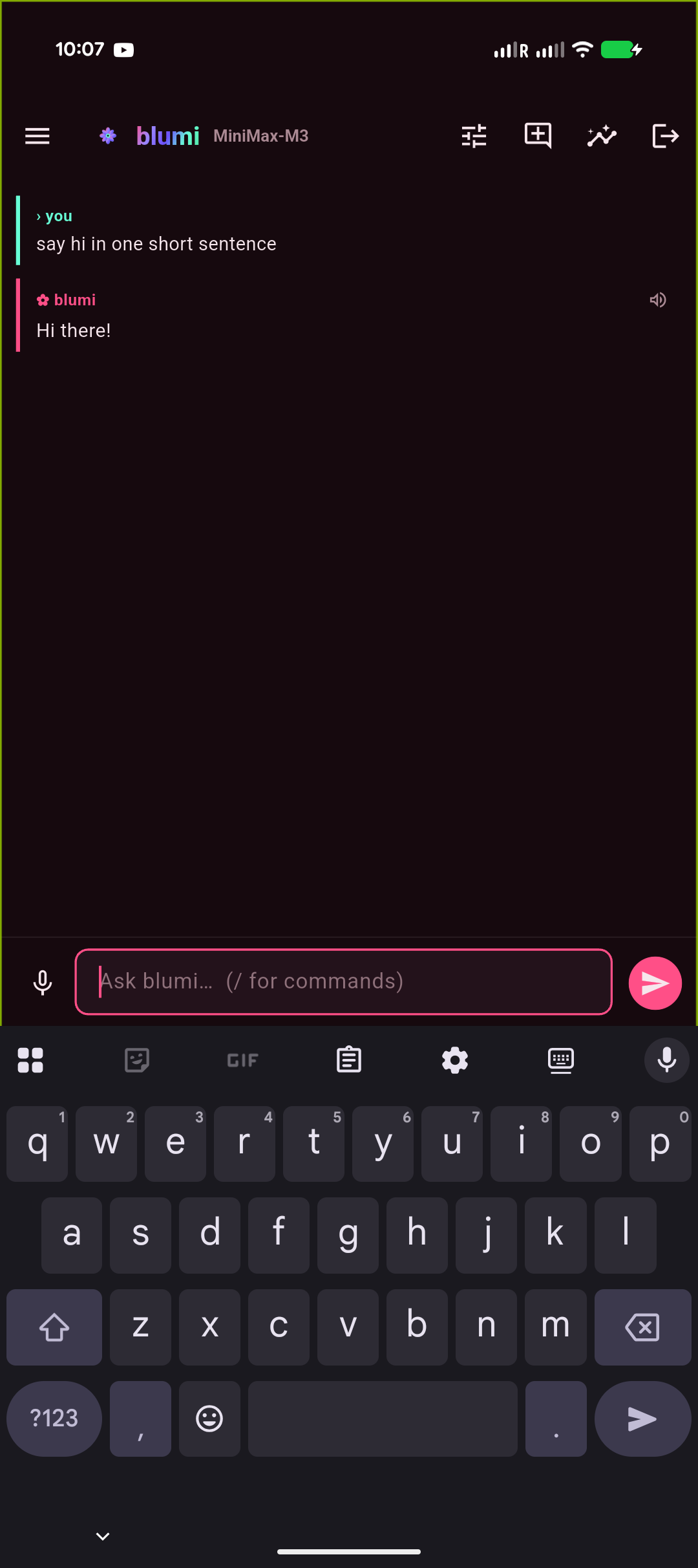 blugo streaming chat with accent-bordered bubbles