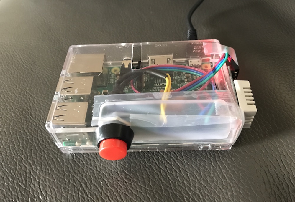 Raspberry Pi 3 with Temperature Sensor and Button