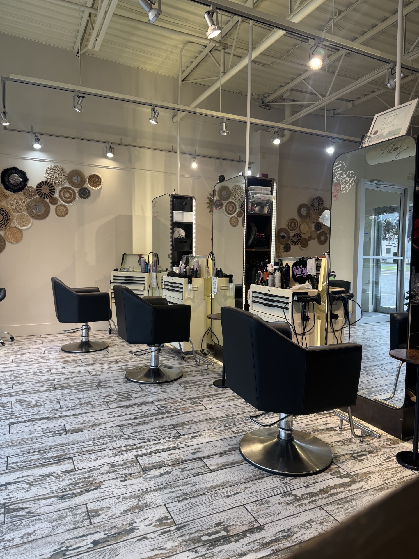 Postes de coiffage du salon Fluide