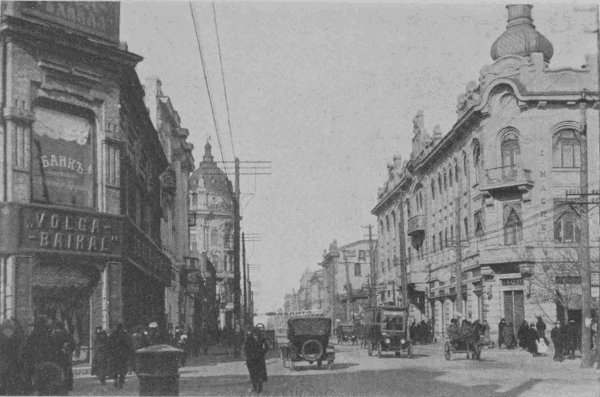 「ハルビンのキタイスカヤ（支那大街の露語）」のキャプション付きの写真