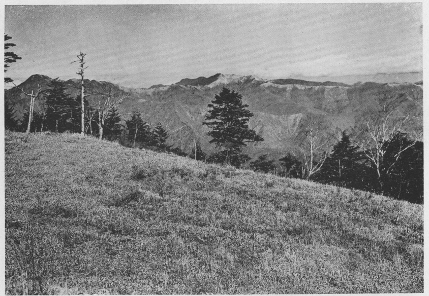 「●飛竜山と雲取山（大菩薩峠附近より）」のキャプション付きの写真