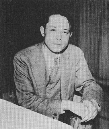 「萩原朔太郎」のキャプション付きの写真