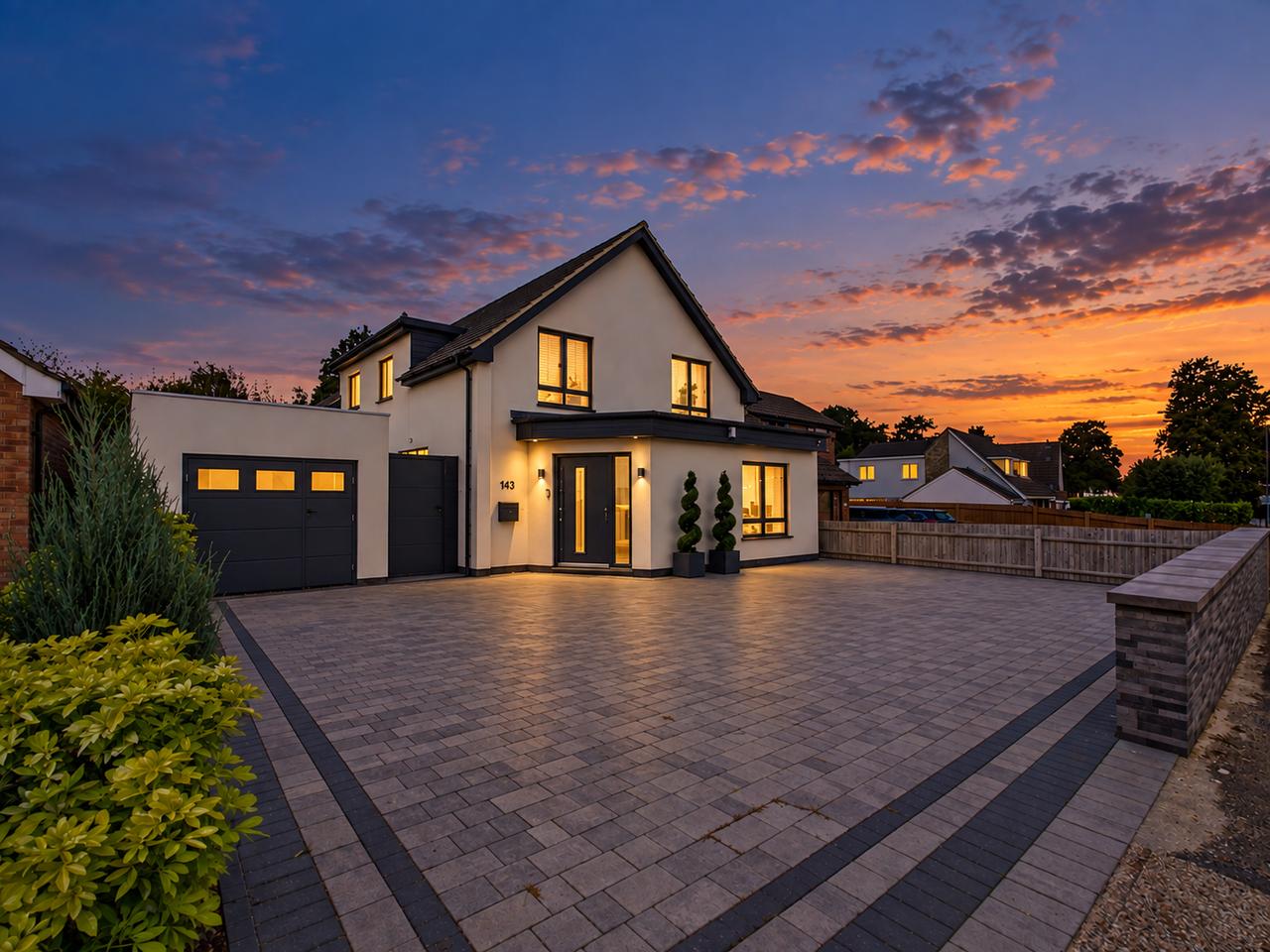 143 Whalley Drive, Bletchley, Milton Keynes, a detached five-bedroom house with a landscaped private garden