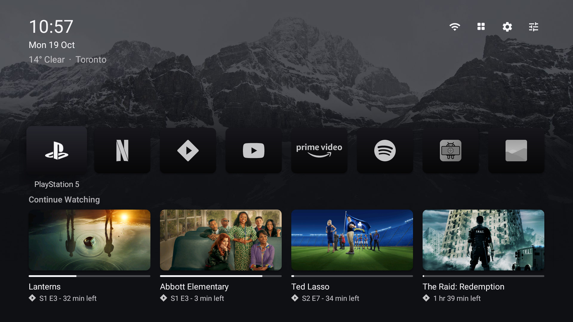Plume home screen, dark theme