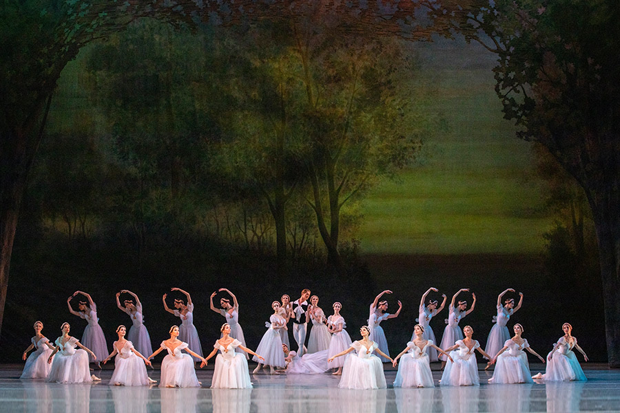 Mariinsky Theatre premiered the ballet in 1907.