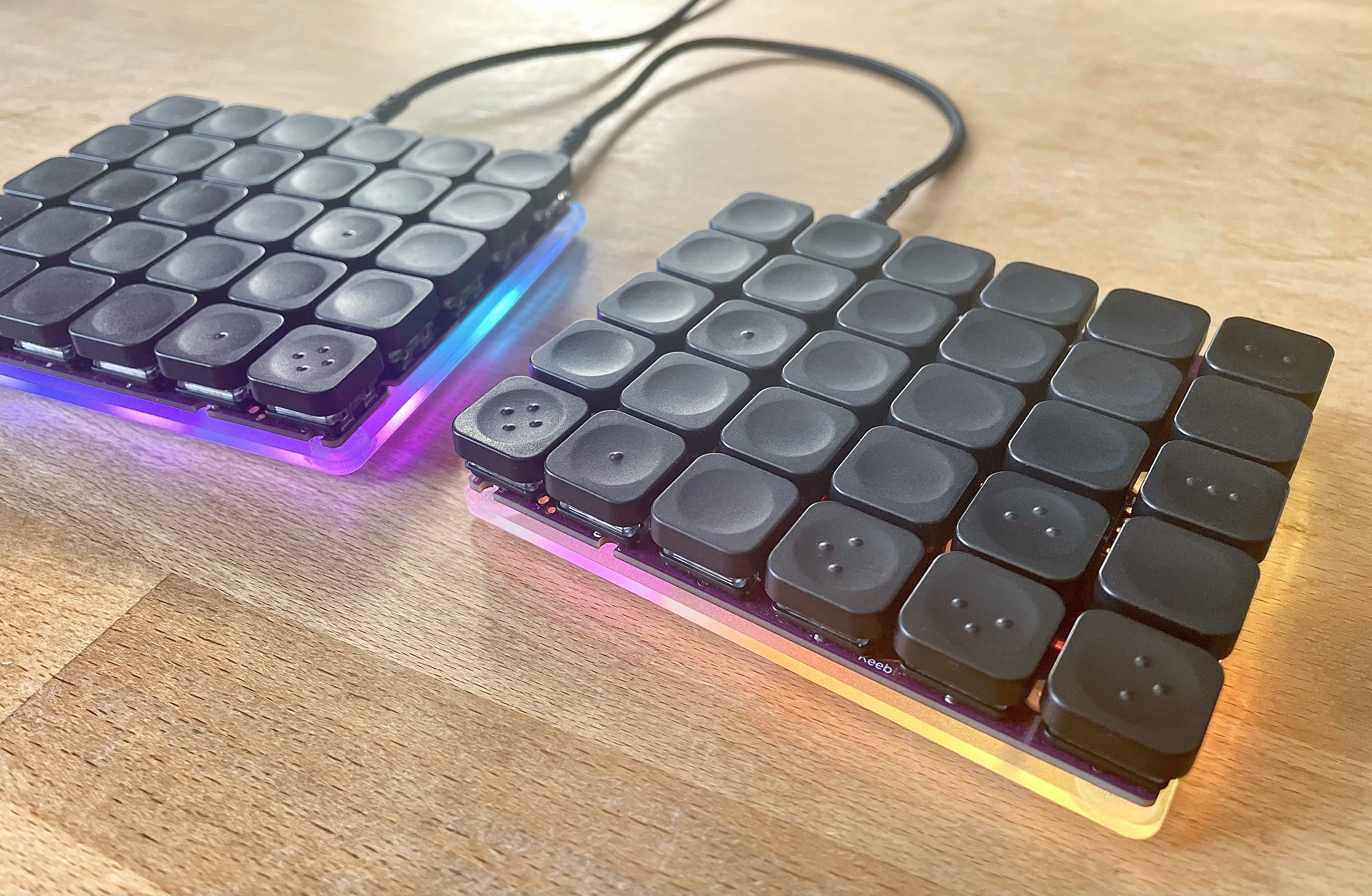 The bottom and side edges align nicely with the keycaps
