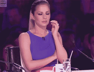 एक निराश सरसी लैनिस्टर जब उसने सीखा कि गोल्डन कंपनी हाथियों को अपने साथ नहीं लाई।