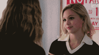 जब इंटर्न कहता है कि वह अपने दम पर प्रोजेक्ट को संभाल सकती है।