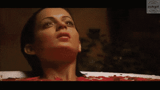 जब आपका मित्र अपने नए मित्र के साथ अधिक समय बिताता है।