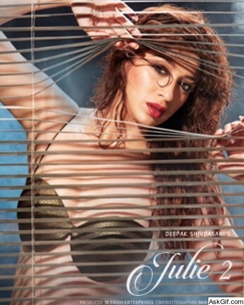 Julie 2