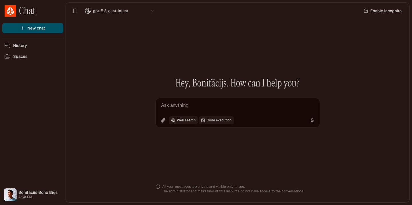 Empty chat dark