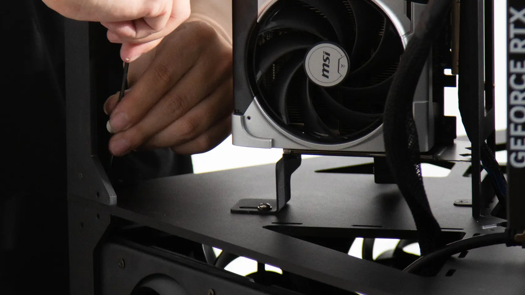 Mounting a GPU to the frame