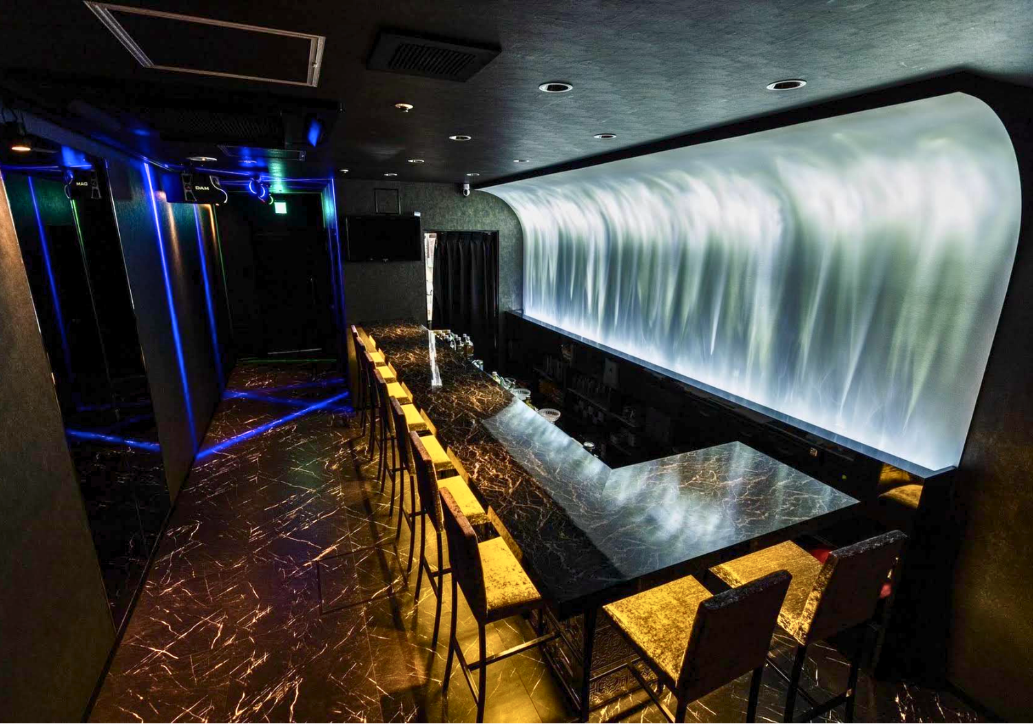 店内1