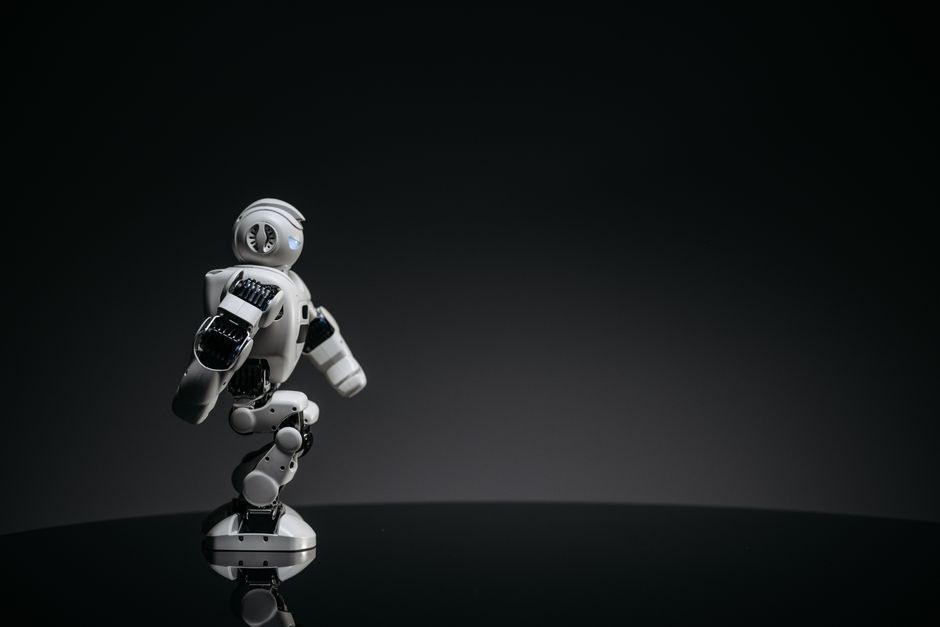 AI 환호 대신 야유? 졸업식 뒤흔든 인공지능 '진짜' 민심!