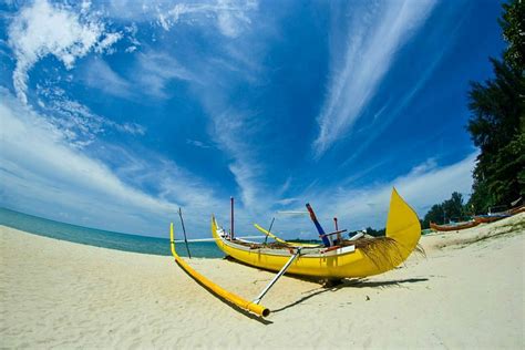 Menikmati Pantai-pantai Terindah di Kepulauan Bangka Belitung