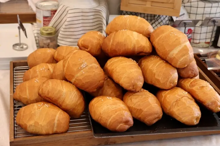 Freshly baked salt bread pile