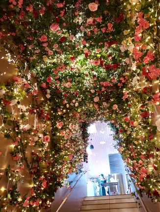 Rose decorated interior staircase