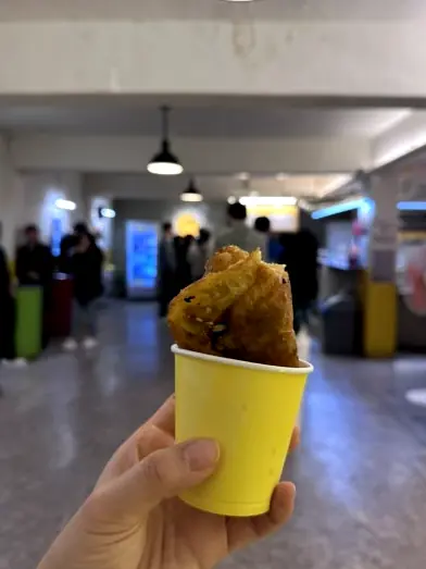 Hoonhoon Hotteok in hand cup