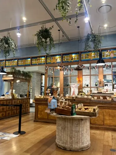 Teddy Beurre House interior bakery display